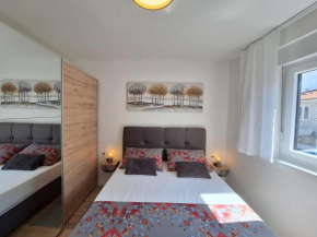 Apartment JOSIP
